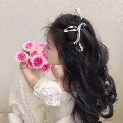 海外留学实拍：天王之女酒吧消费天价，学校展开调查
