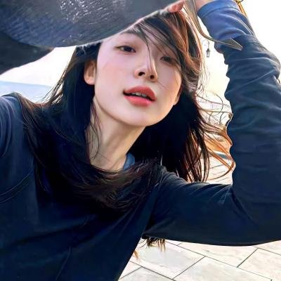 顶流女星又出大瓜：隐婚生子，品牌连夜解约，连续多日